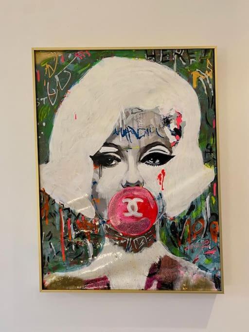 Grand Charonne Bastille Pop Art * Parijs