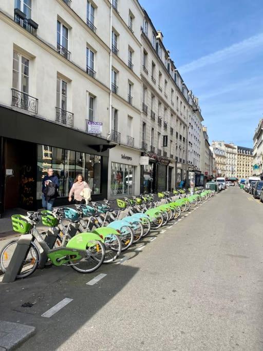 Grand Charonne Bastille Pop Art Parijs